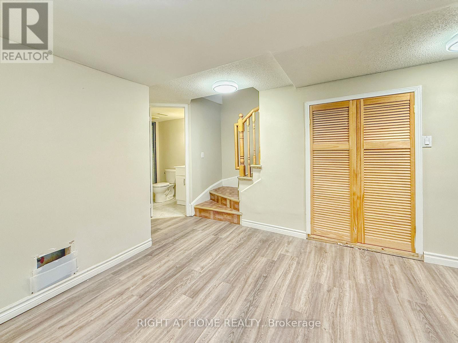 81 NORTHERN HEIGHTS DRIVE - 28