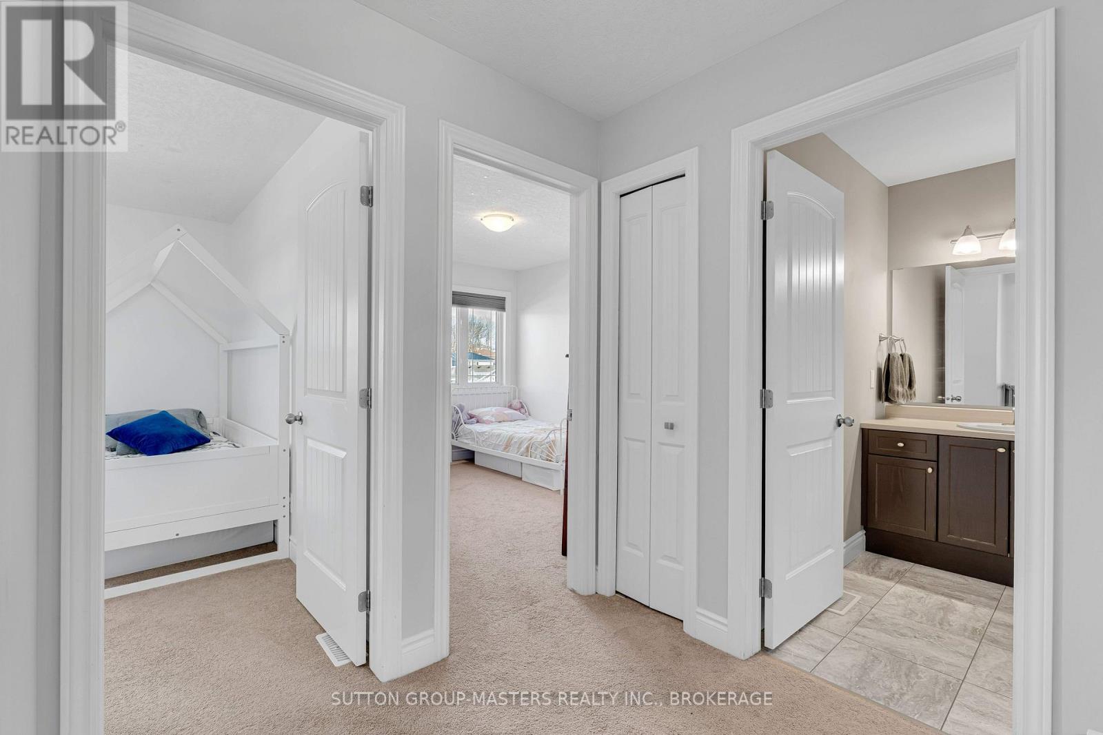 189 MACDOUGALL DRIVE - 23
