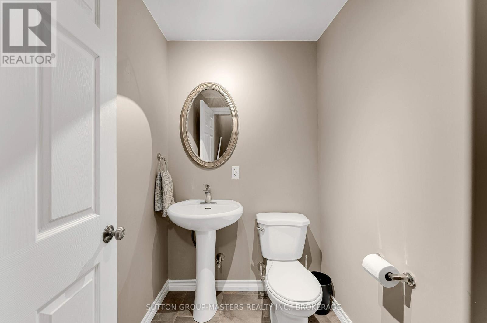 189 MACDOUGALL DRIVE - 34