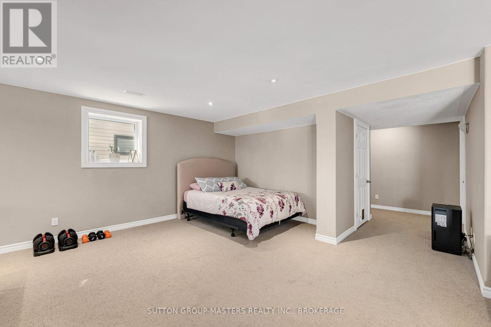 189 MACDOUGALL DRIVE - 37