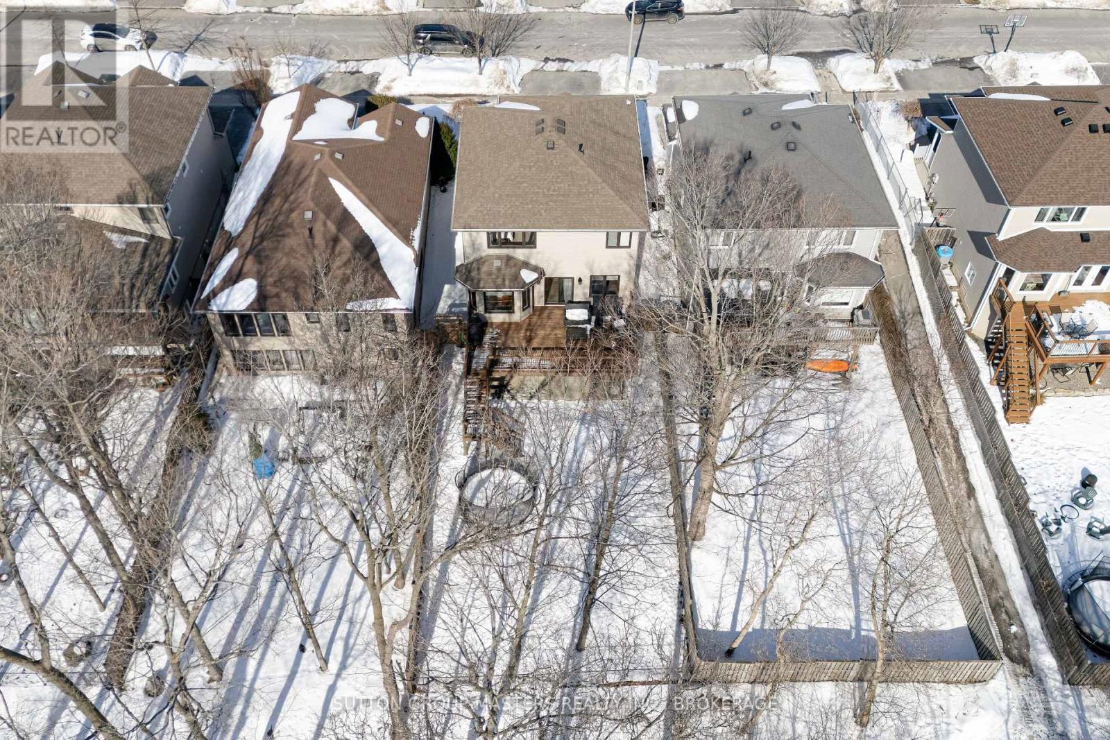 189 MACDOUGALL DRIVE - 43