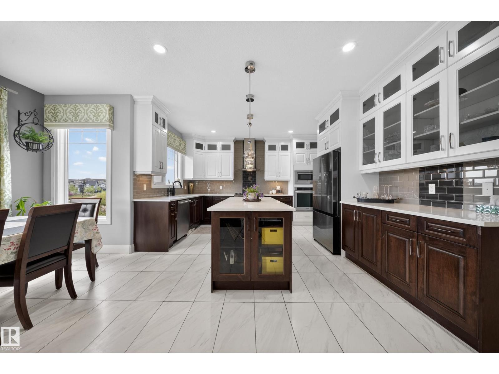 7648 179 AV NW - 18
