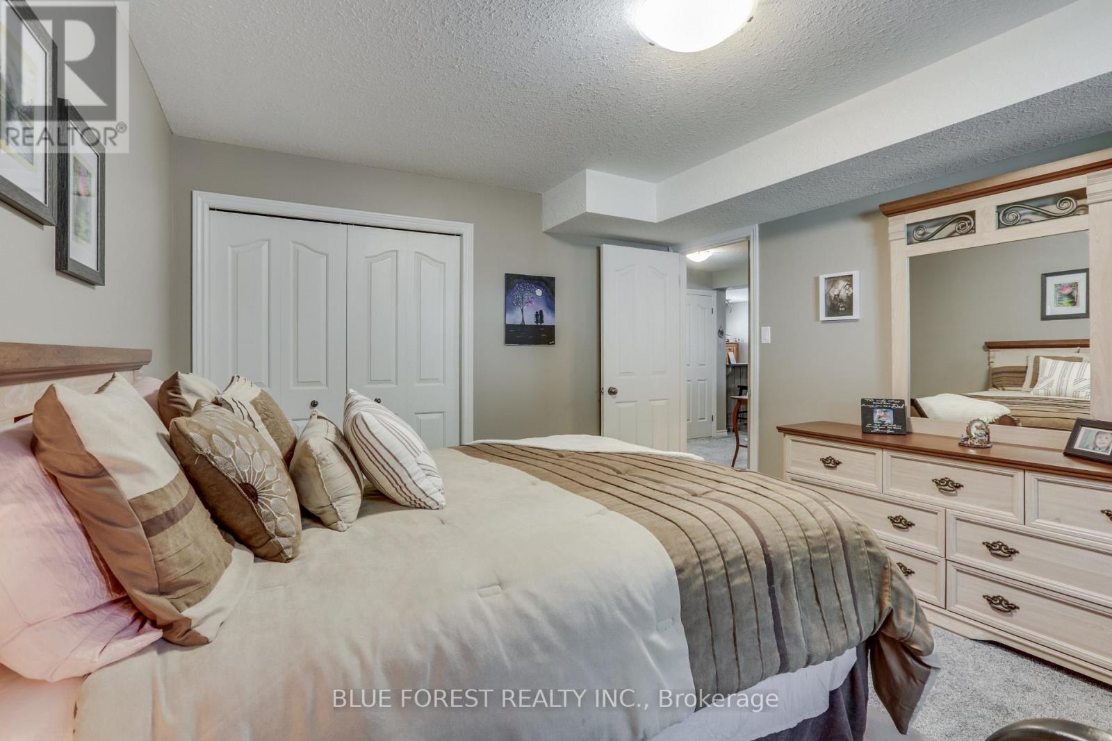 116 WOODVALE DRIVE - 27