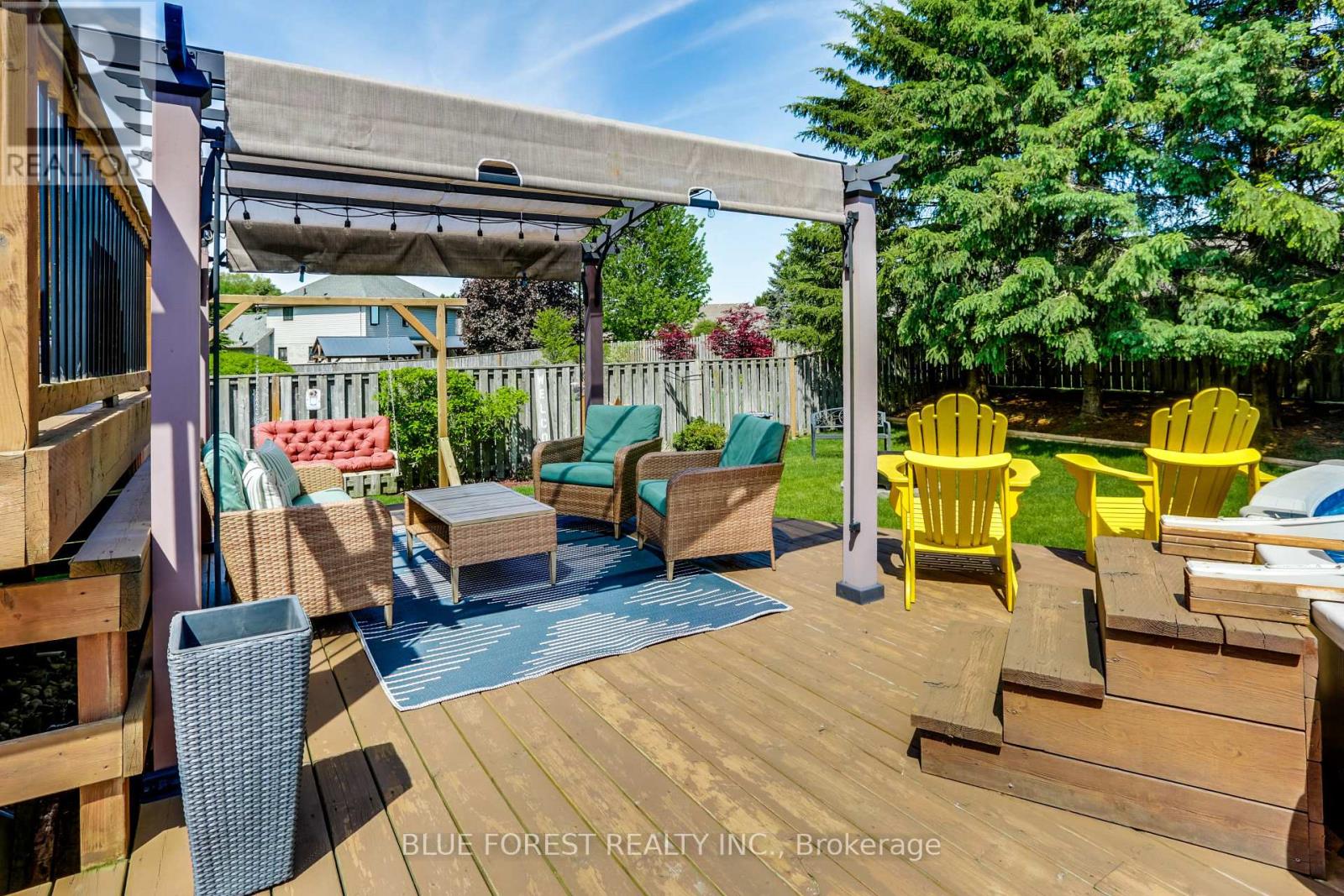 116 WOODVALE DRIVE - 33
