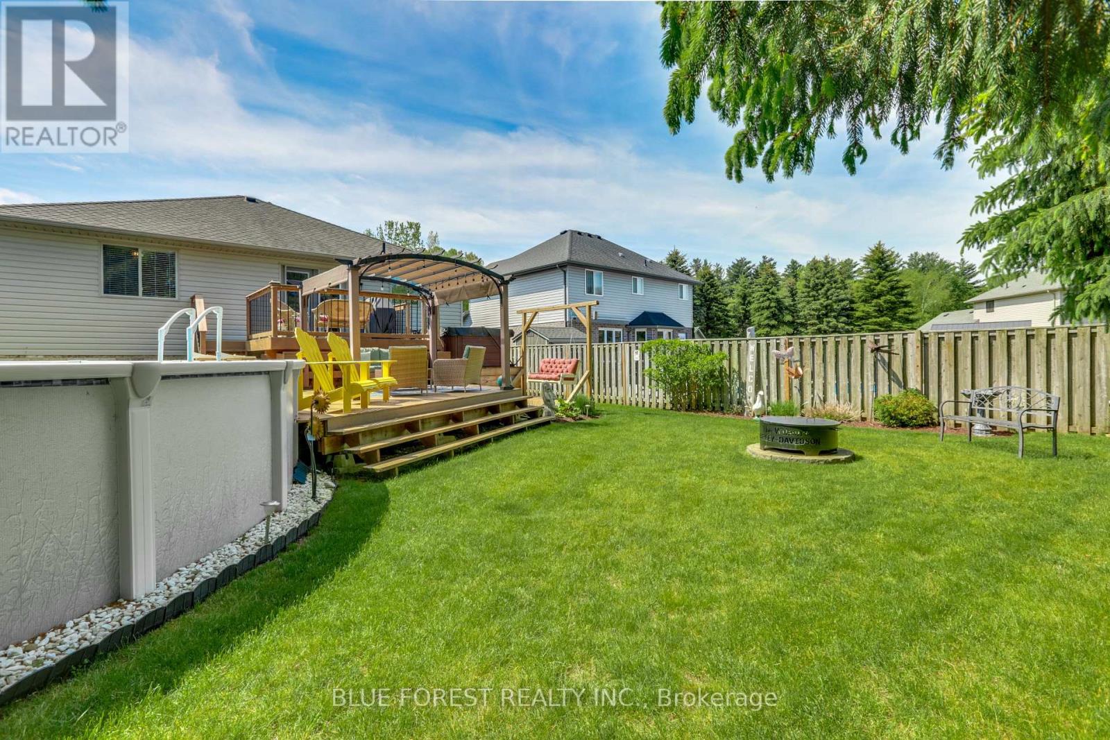 116 WOODVALE DRIVE - 36