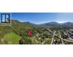 300 Burma Road, Fernie, BC V0B1M0 Photo 13