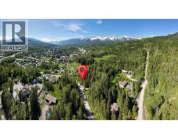 300 Burma Road, Fernie, BC V0B1M0 Photo 14