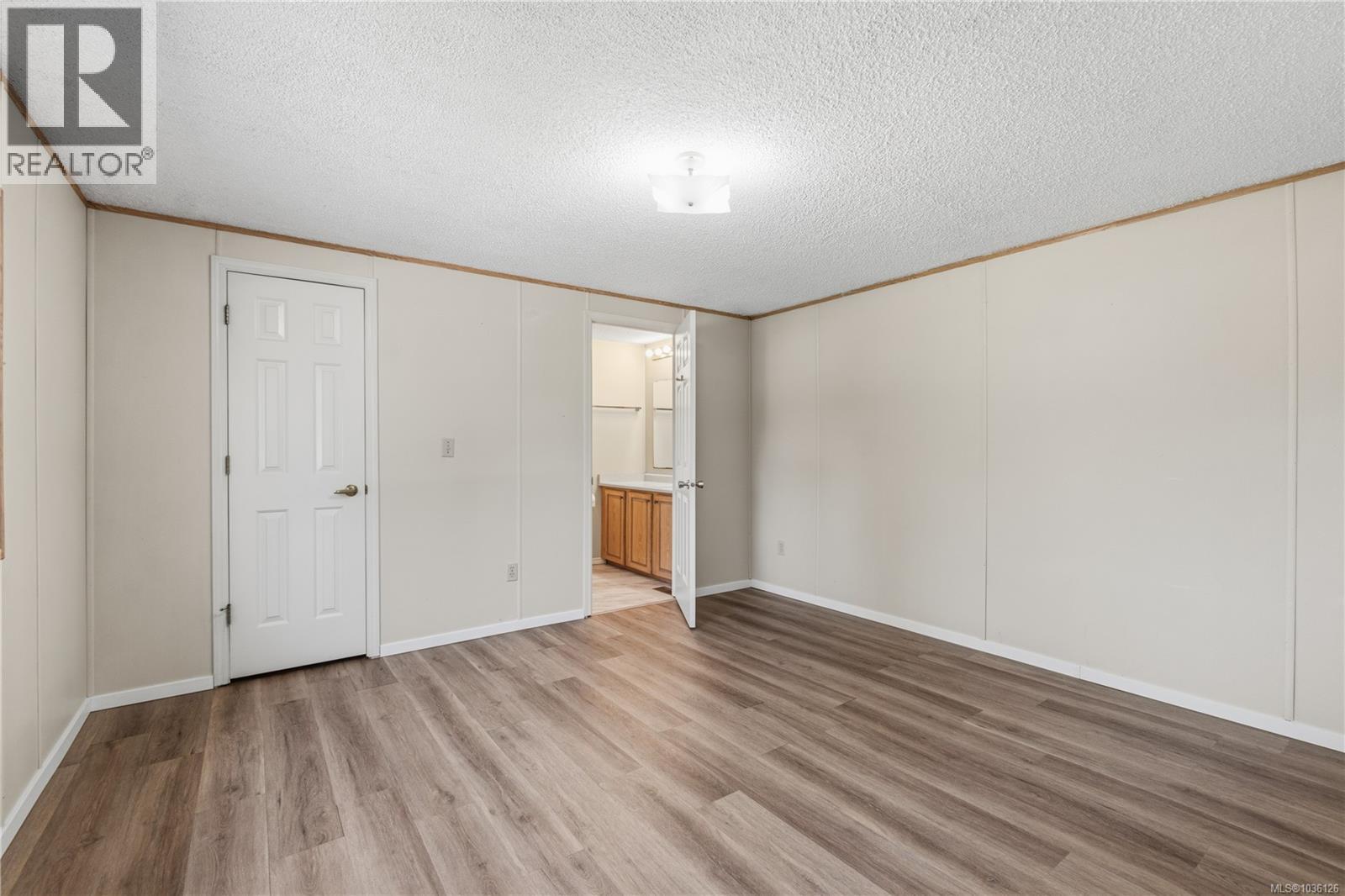 4600 Thompson Clarke Dr E - 15