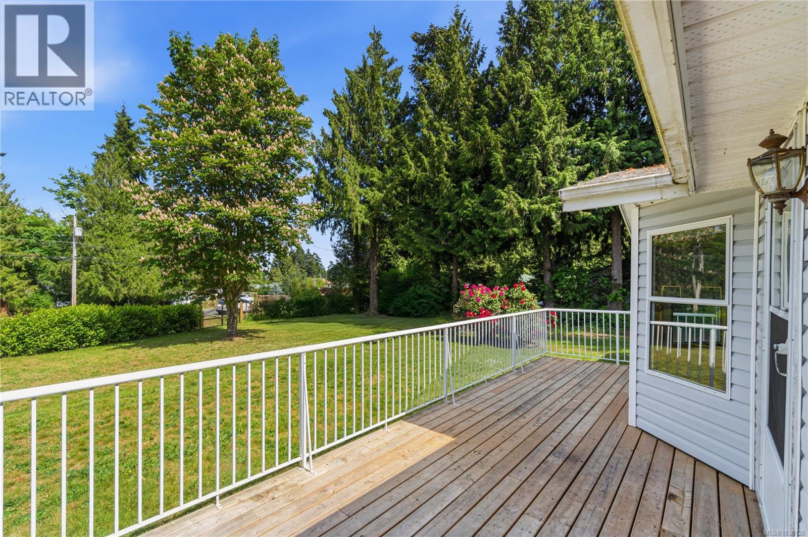 4600 Thompson Clarke Dr E - 5