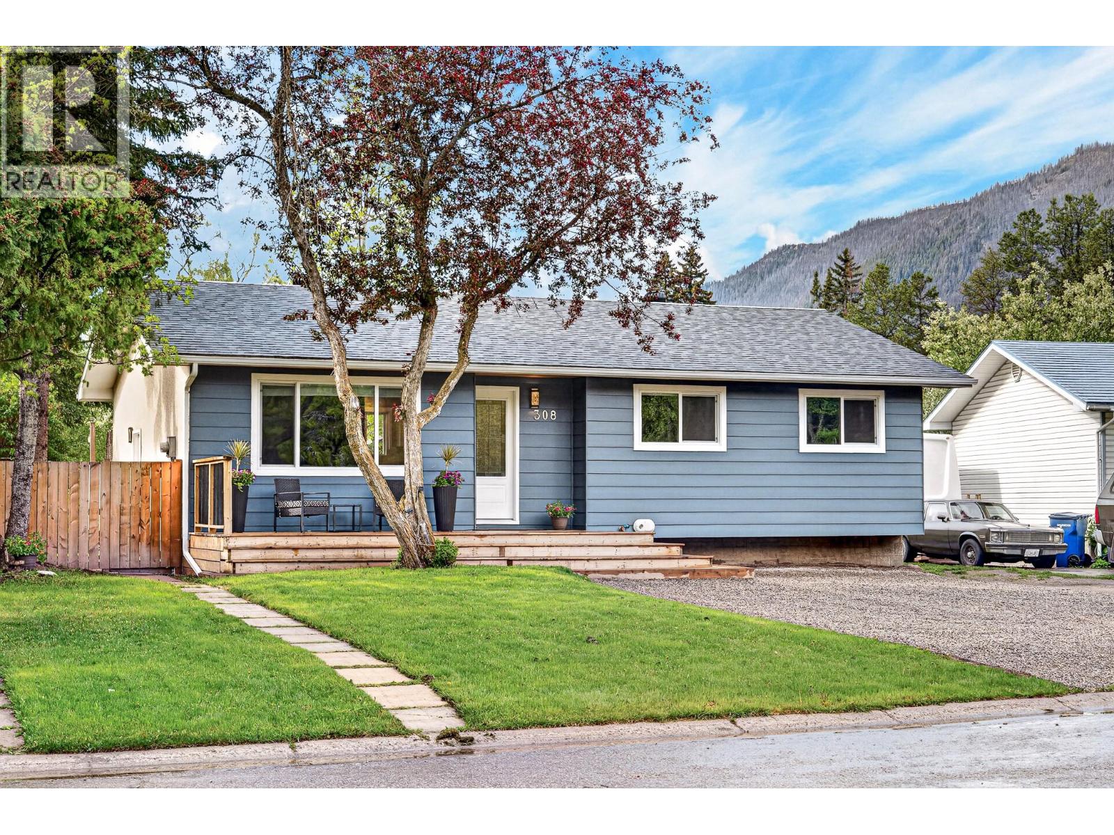 308 ALPINE Place - Image 2