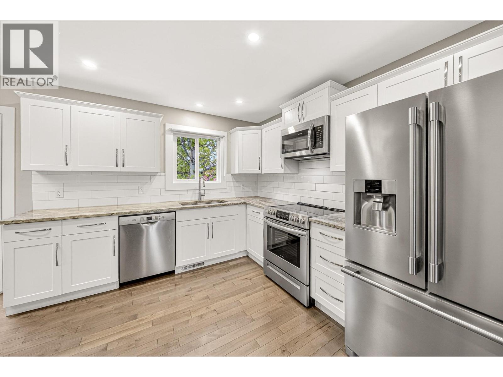 308 ALPINE Place - 9