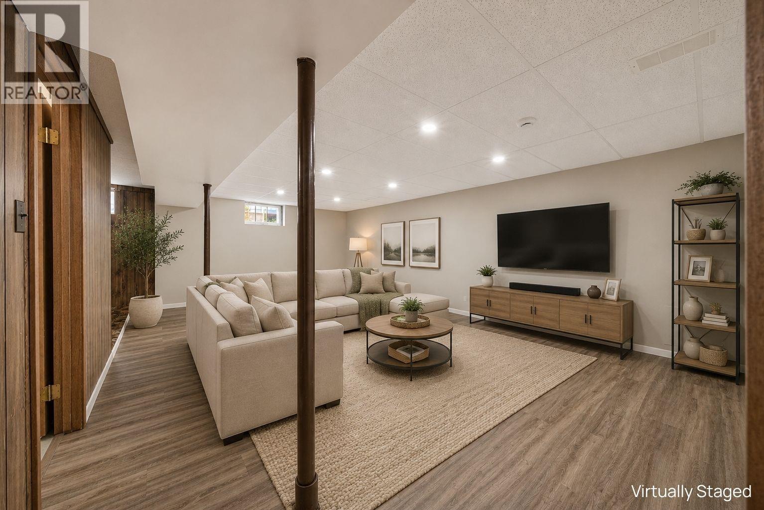 157 Pine Avenue - 41