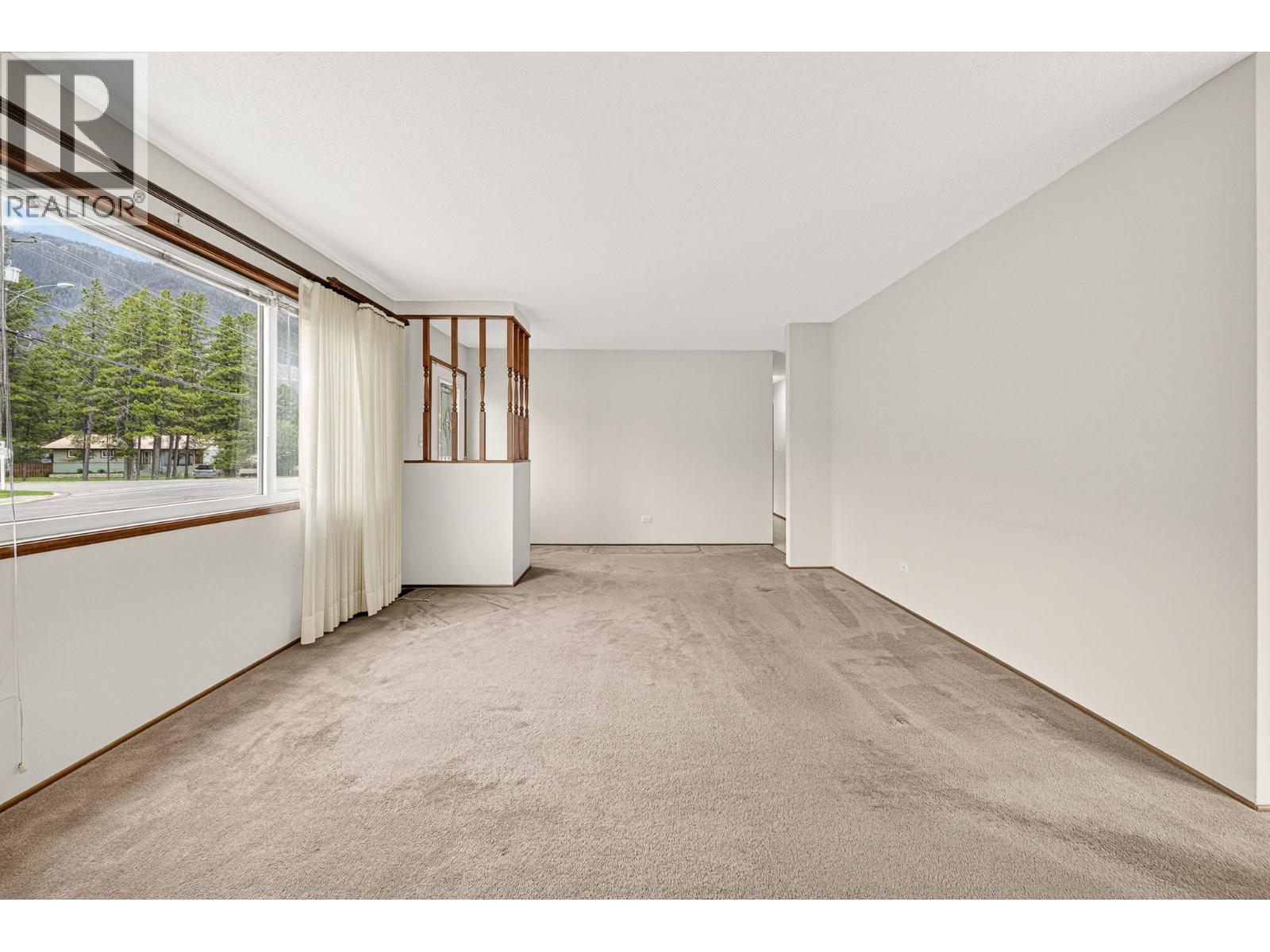 157 Pine Avenue - 8