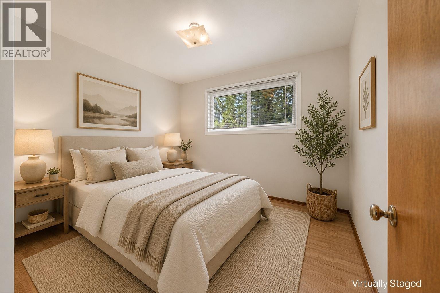 157 Pine Avenue - 34