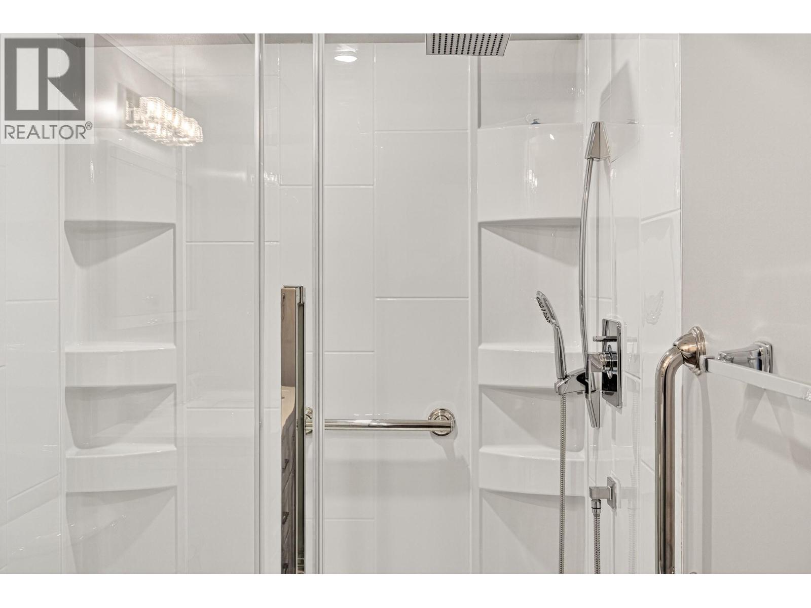 157 Pine Avenue - 54