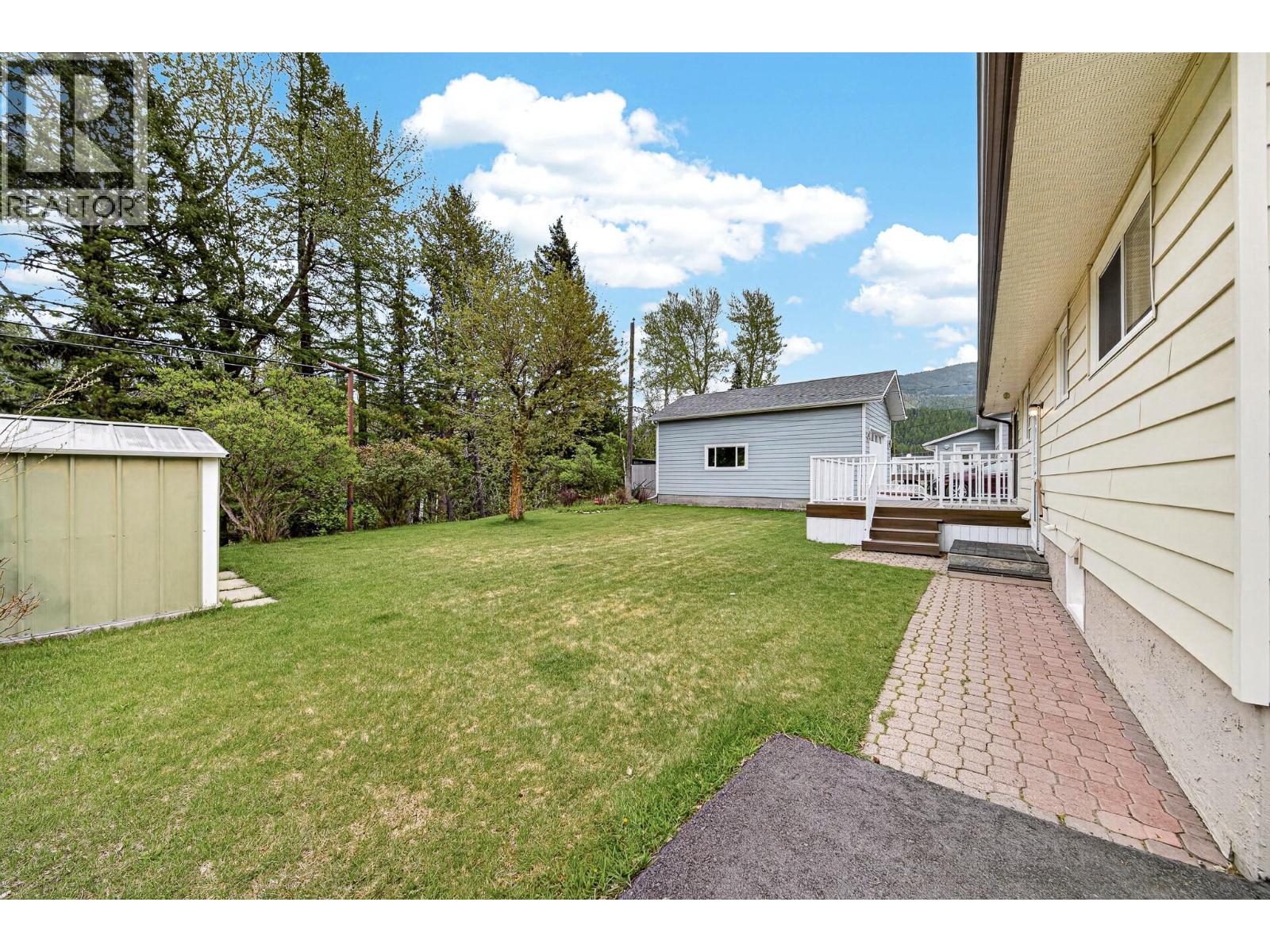 157 Pine Avenue - 68