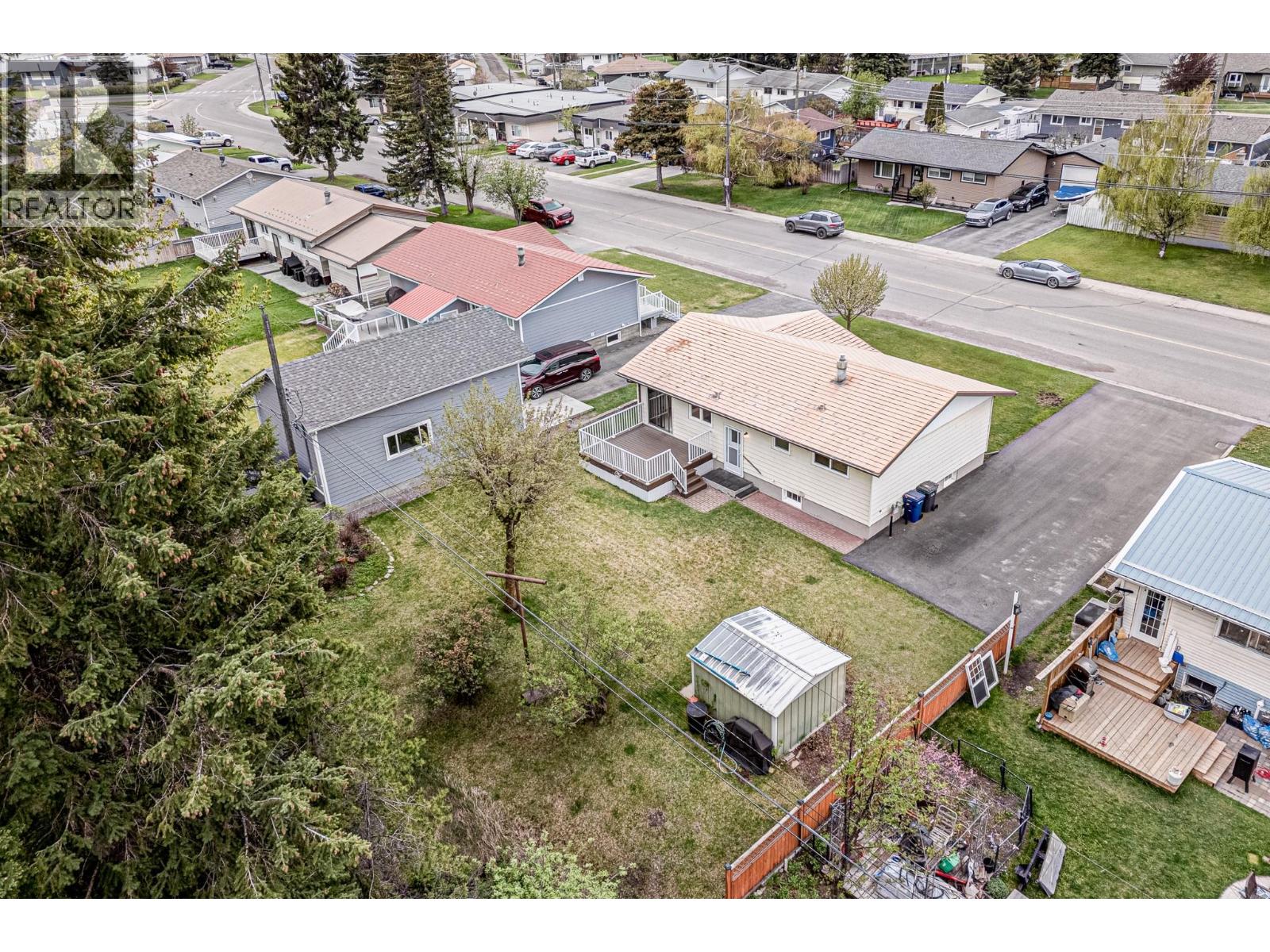 157 Pine Avenue - 76