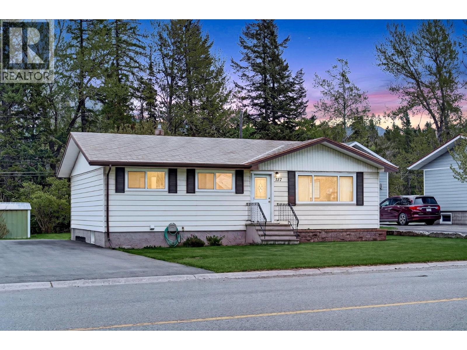 157 Pine Avenue - 80