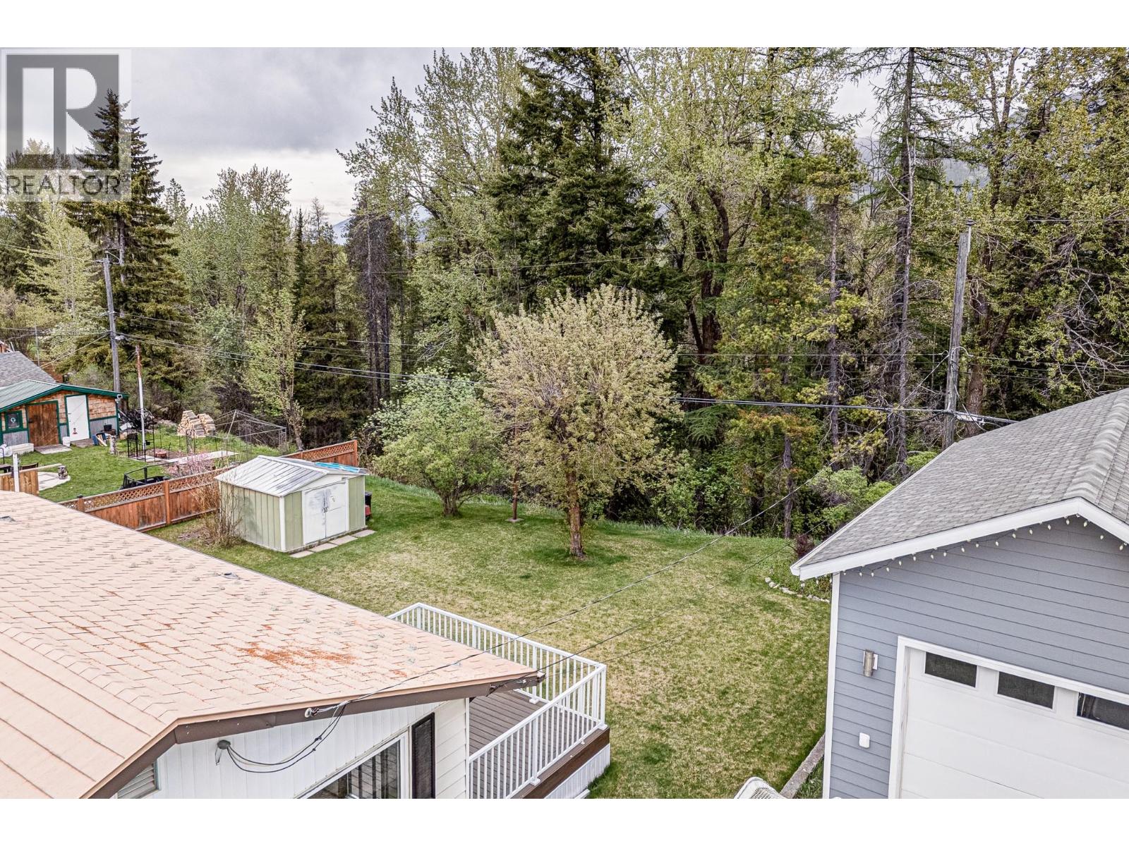 157 Pine Avenue - 75