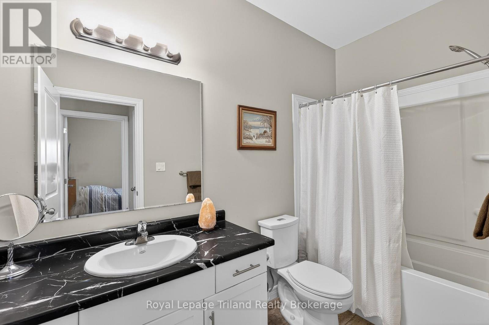 301 BOYD BOULEVARD - 23