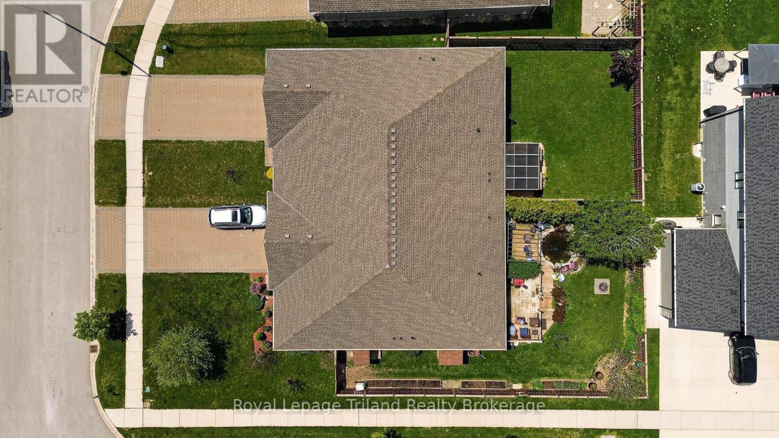 301 BOYD BOULEVARD - 34