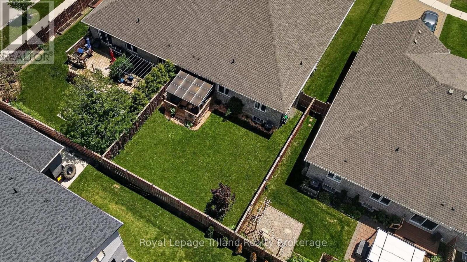 301 BOYD BOULEVARD - 35