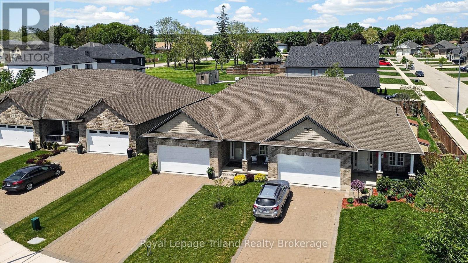 301 BOYD BOULEVARD - 7