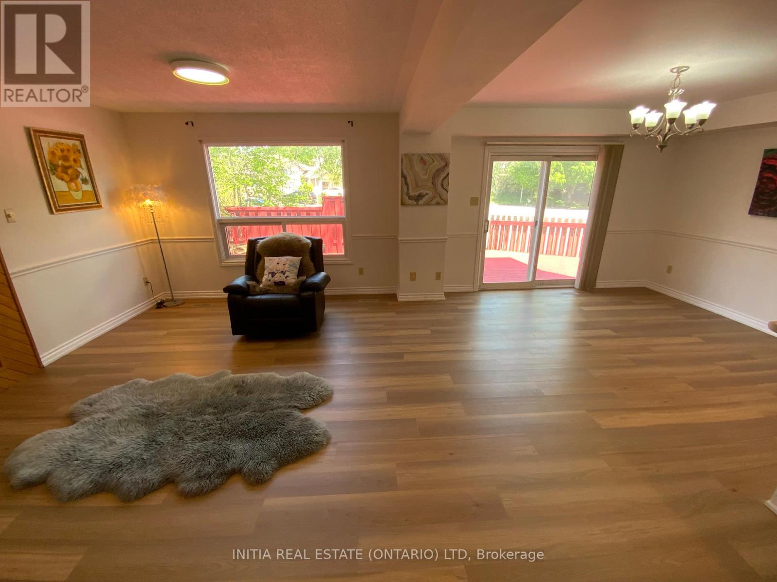 101 SOUTHCOTT COURT - 12