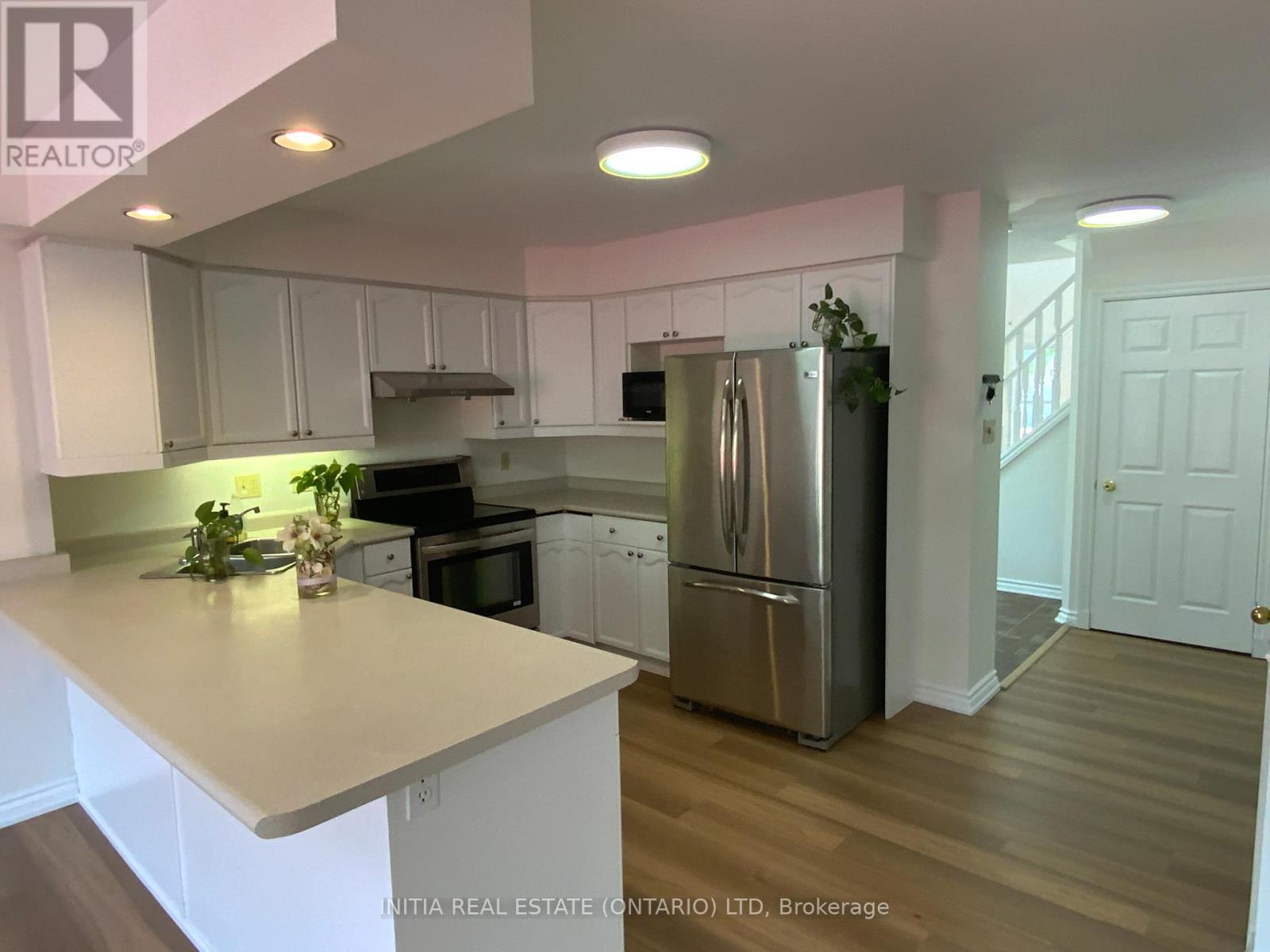 101 SOUTHCOTT COURT - 15