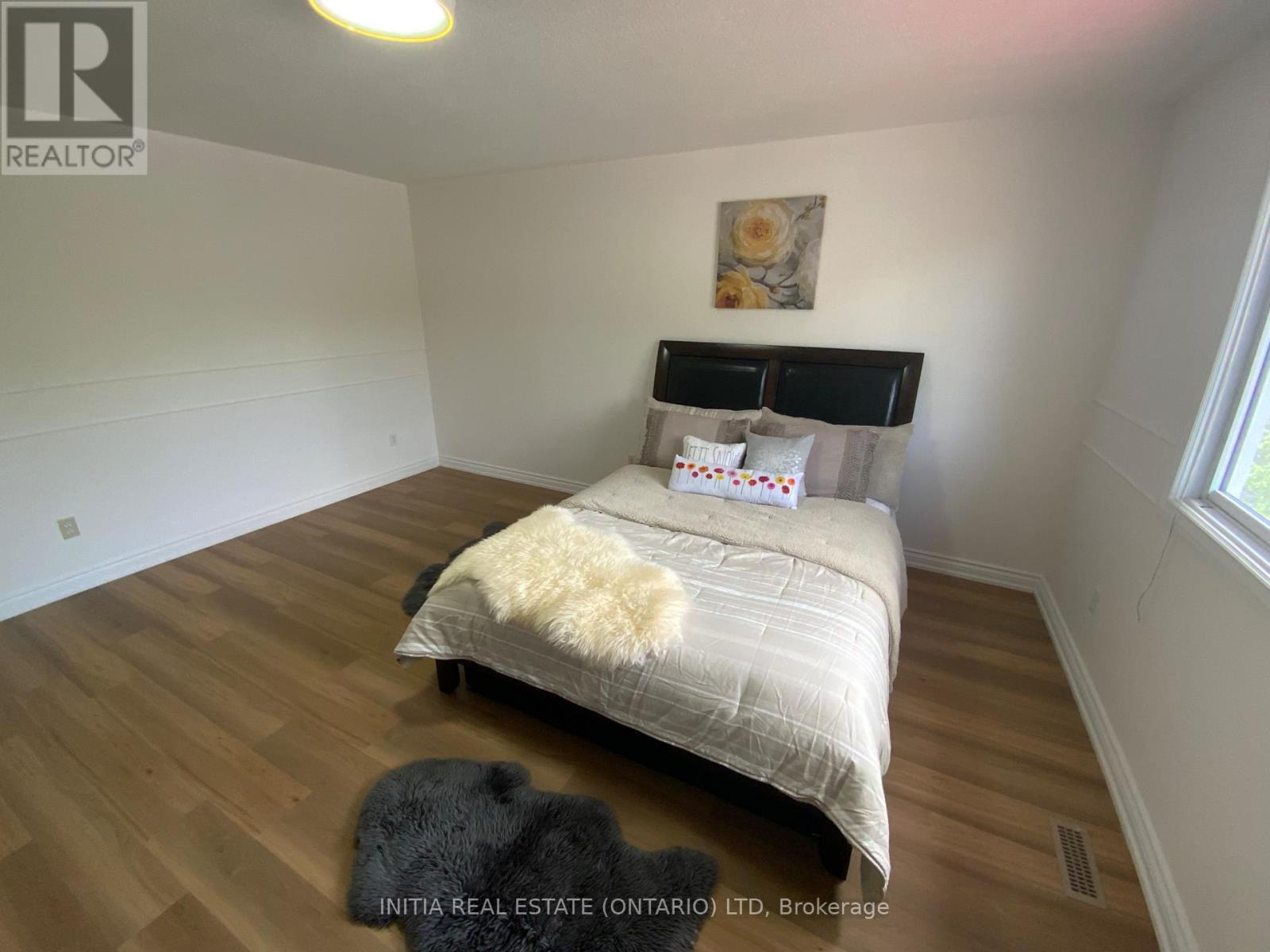 101 SOUTHCOTT COURT - 21