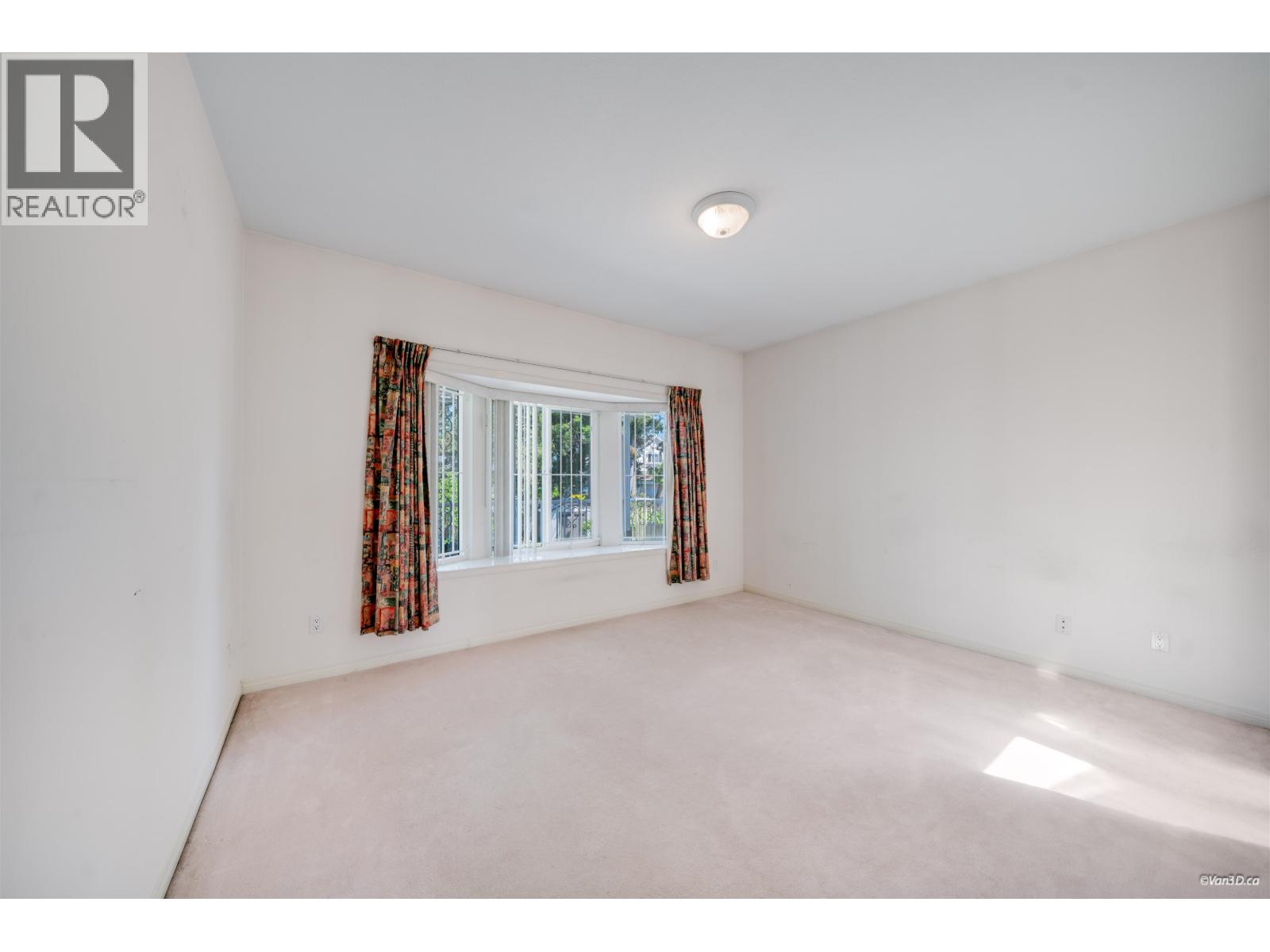 4089 FIR STREET, Burnaby
