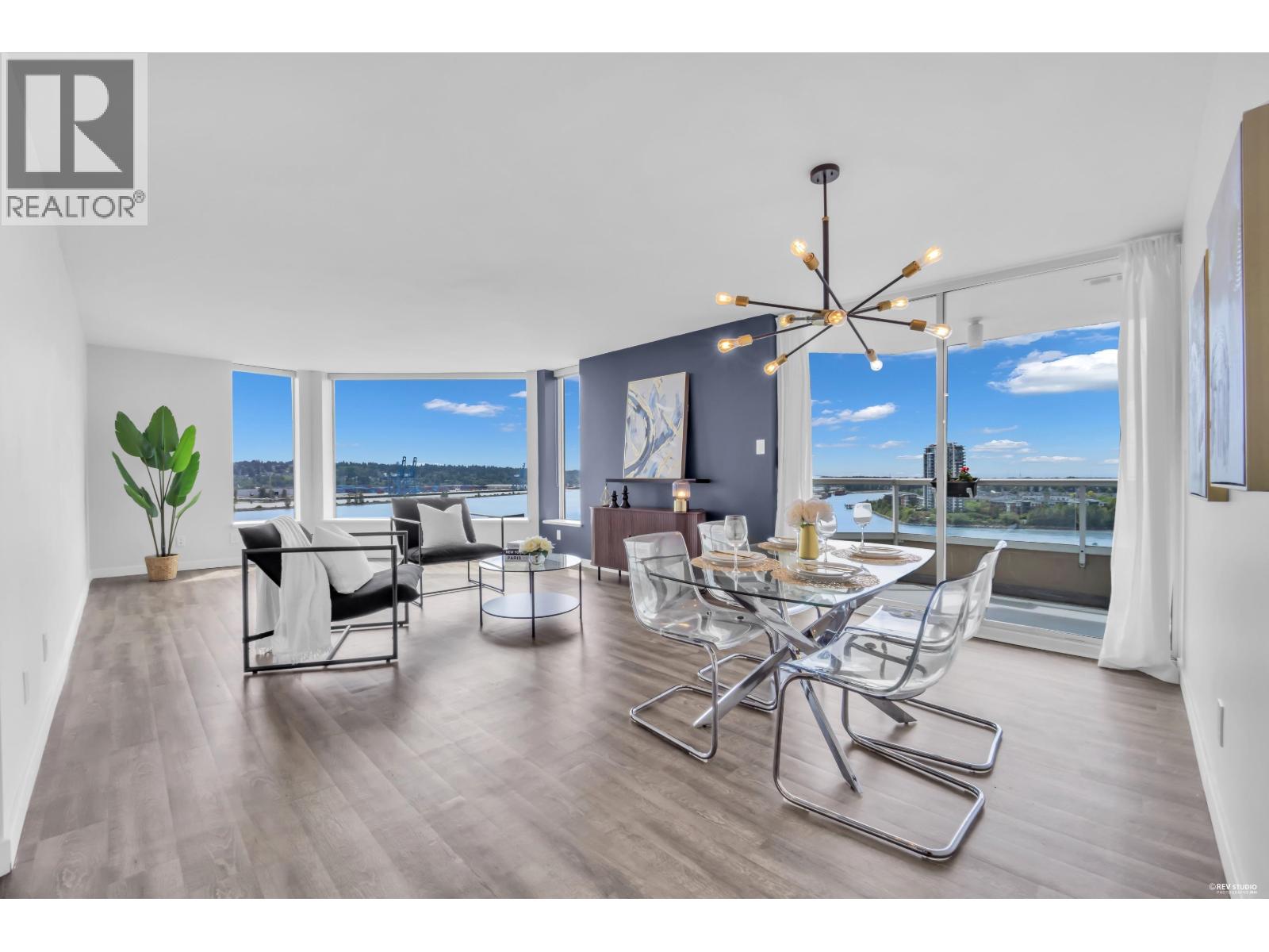1404 1065 QUAYSIDE Drive - photo 2