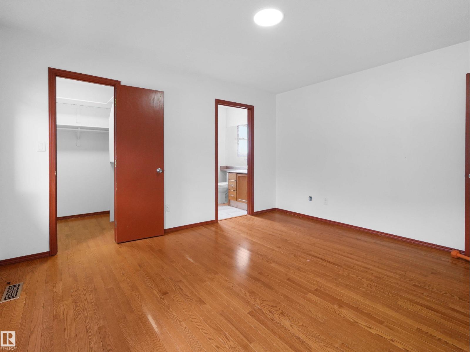 2832 36B AV NW - 20