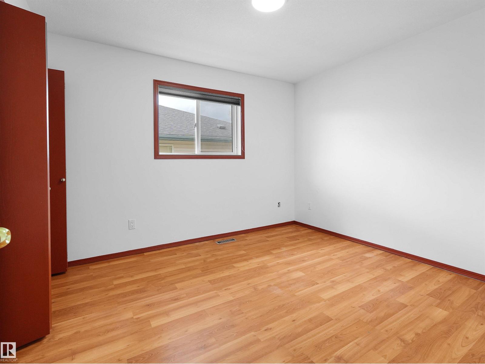 2832 36B AV NW - 21