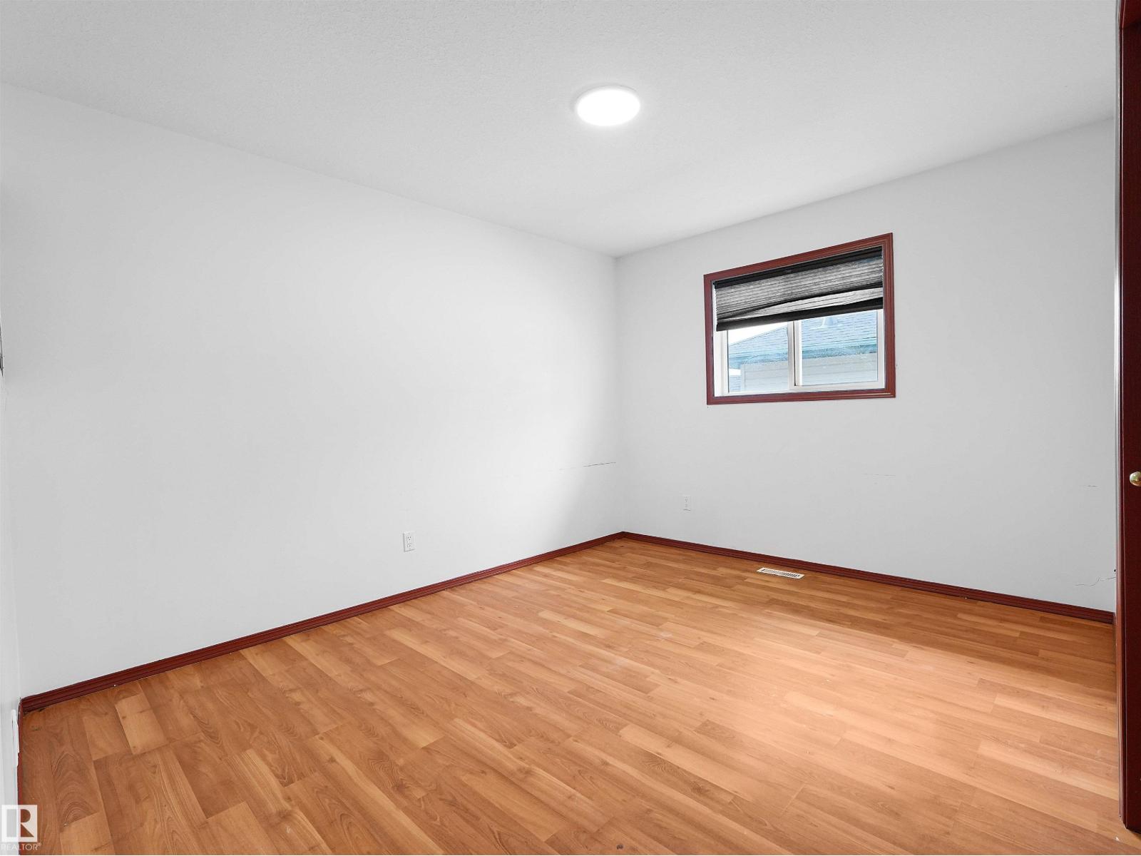 2832 36B AV NW - 23