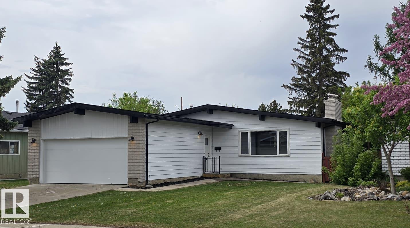 18526 86A AV NW - 1