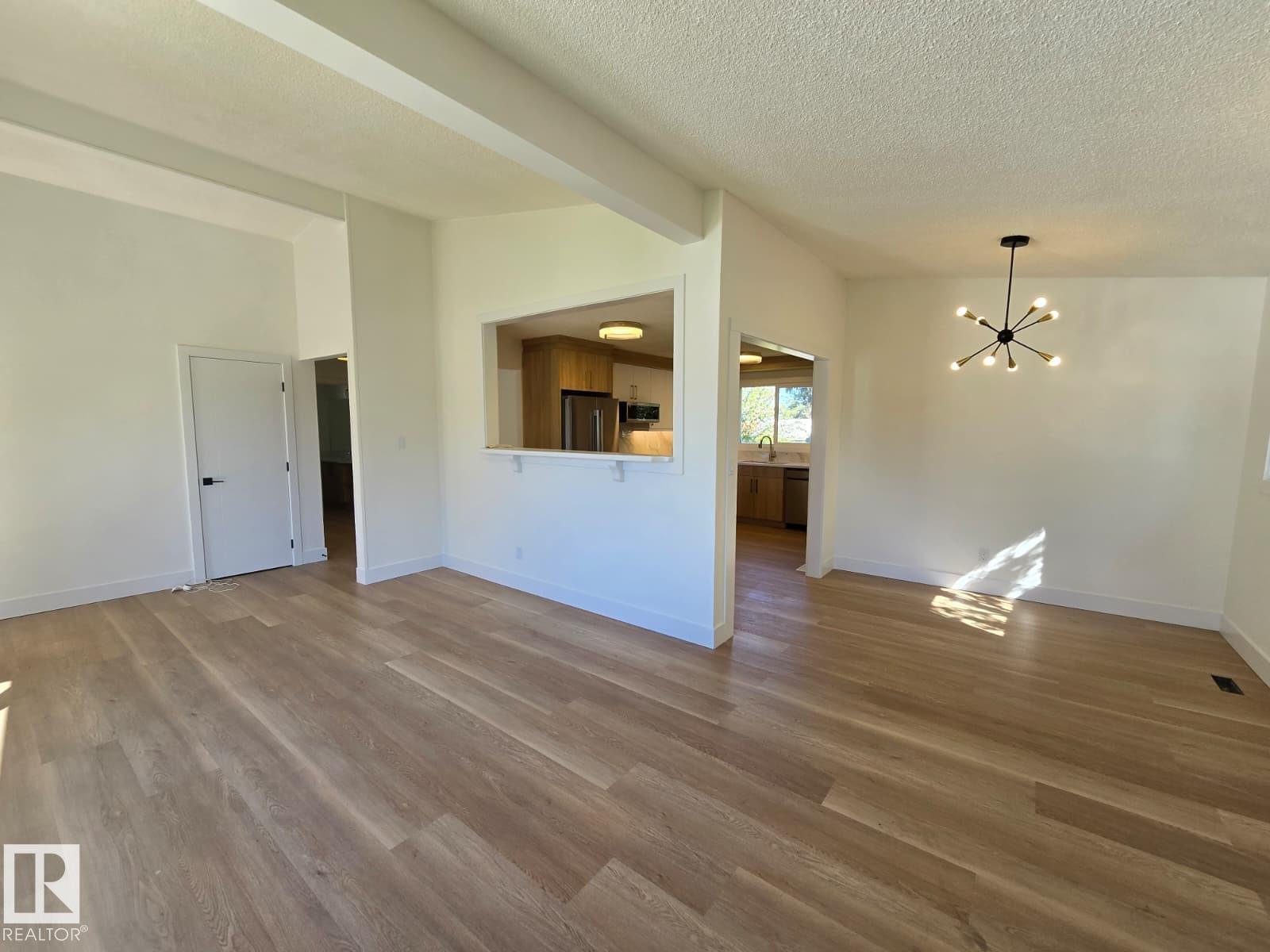 18526 86A AV NW - 13