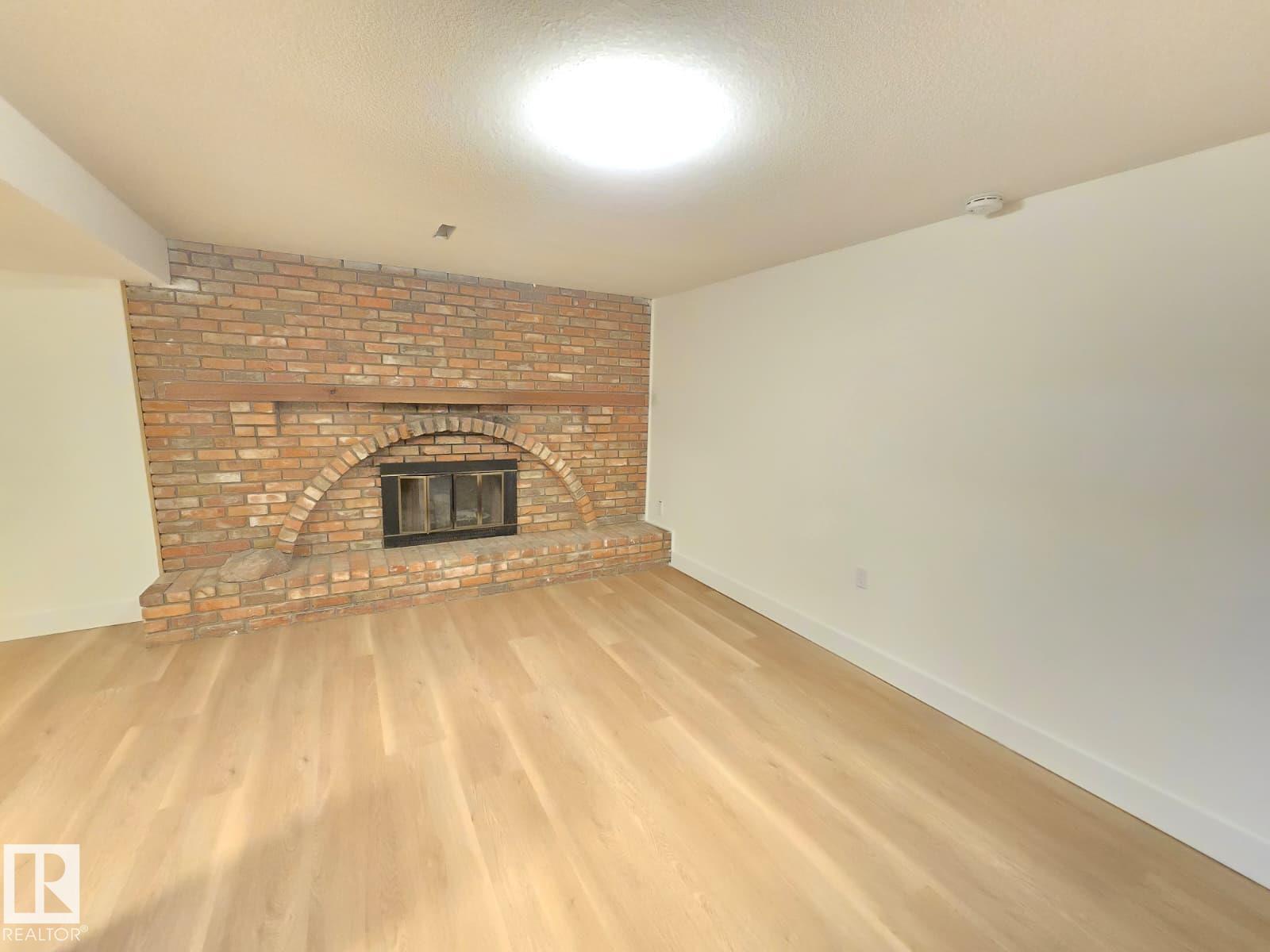 18526 86A AV NW - 16