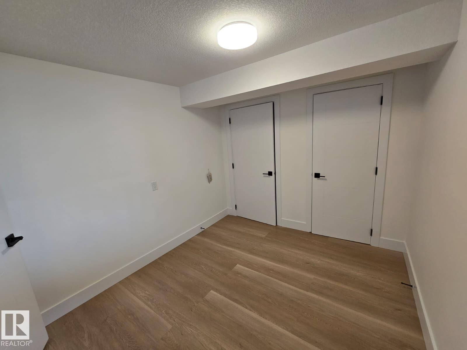 18526 86A AV NW - 18