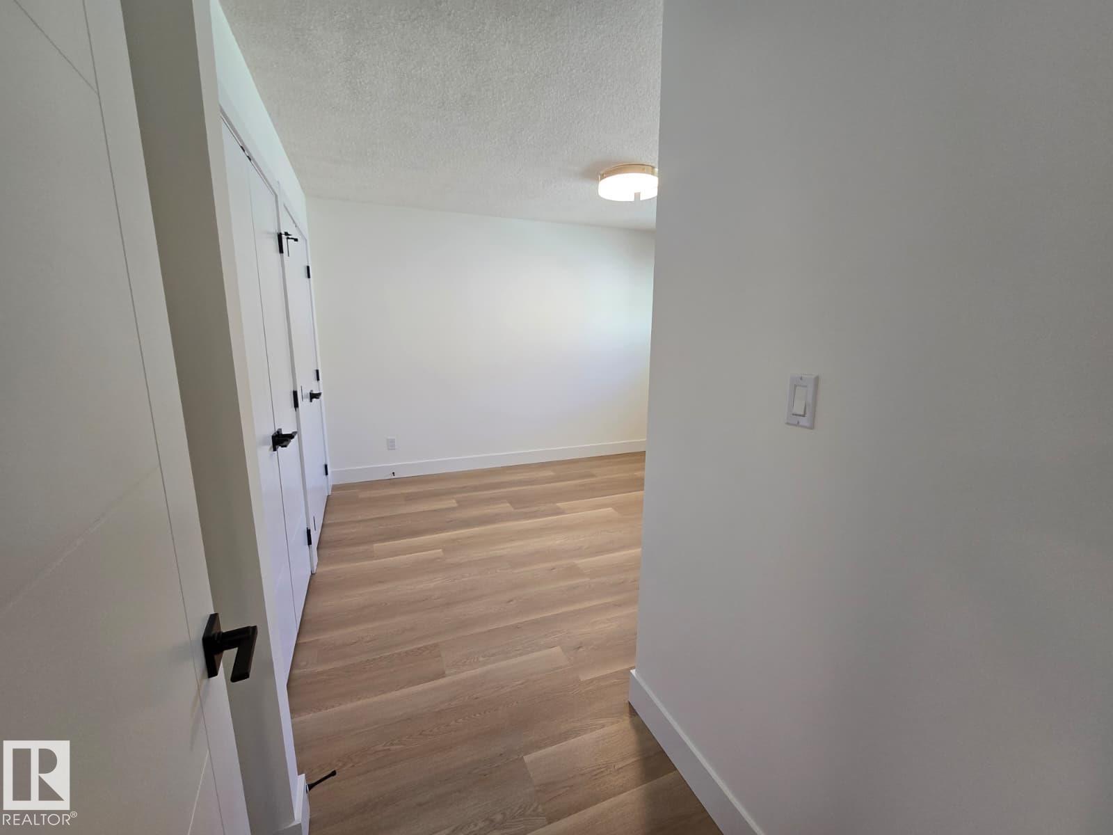 18526 86A AV NW - 6