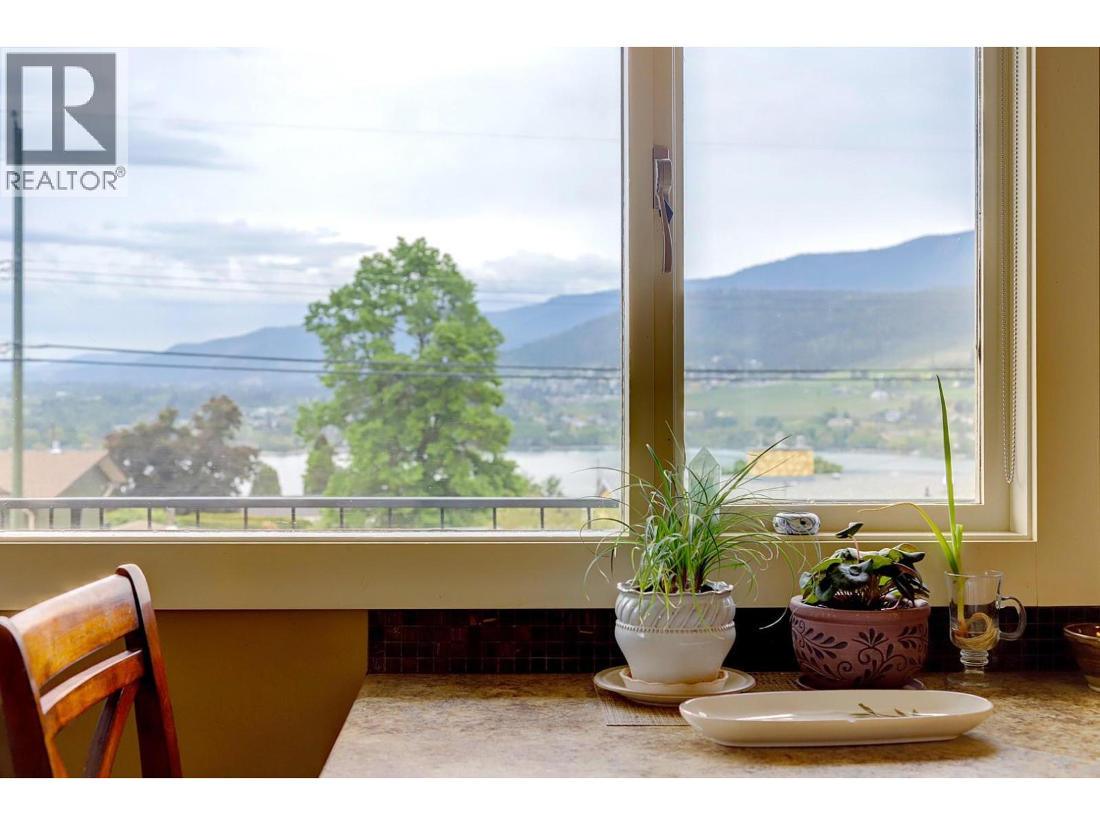 8308 Kalview Drive - 34