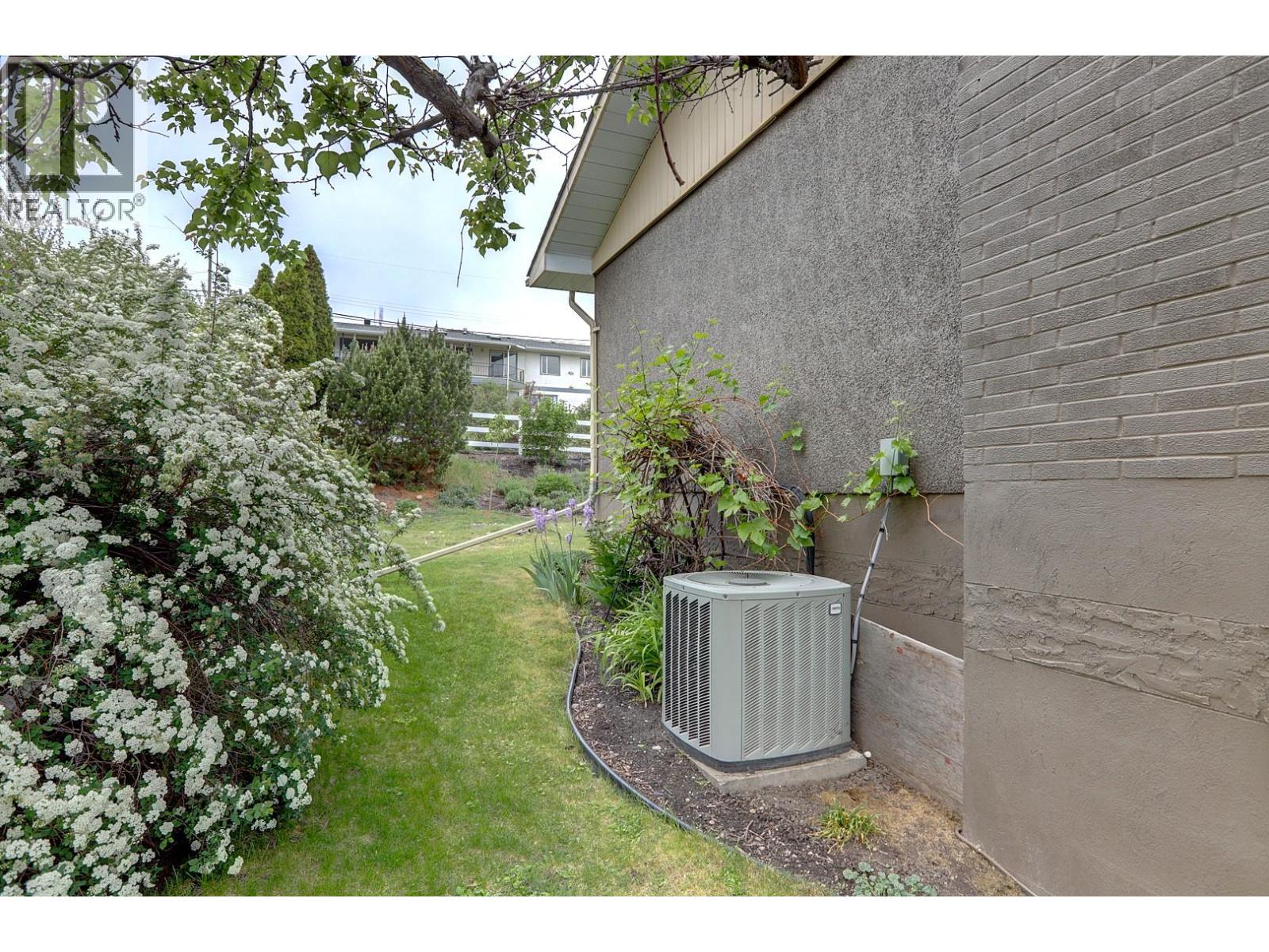 8308 Kalview Drive - 84