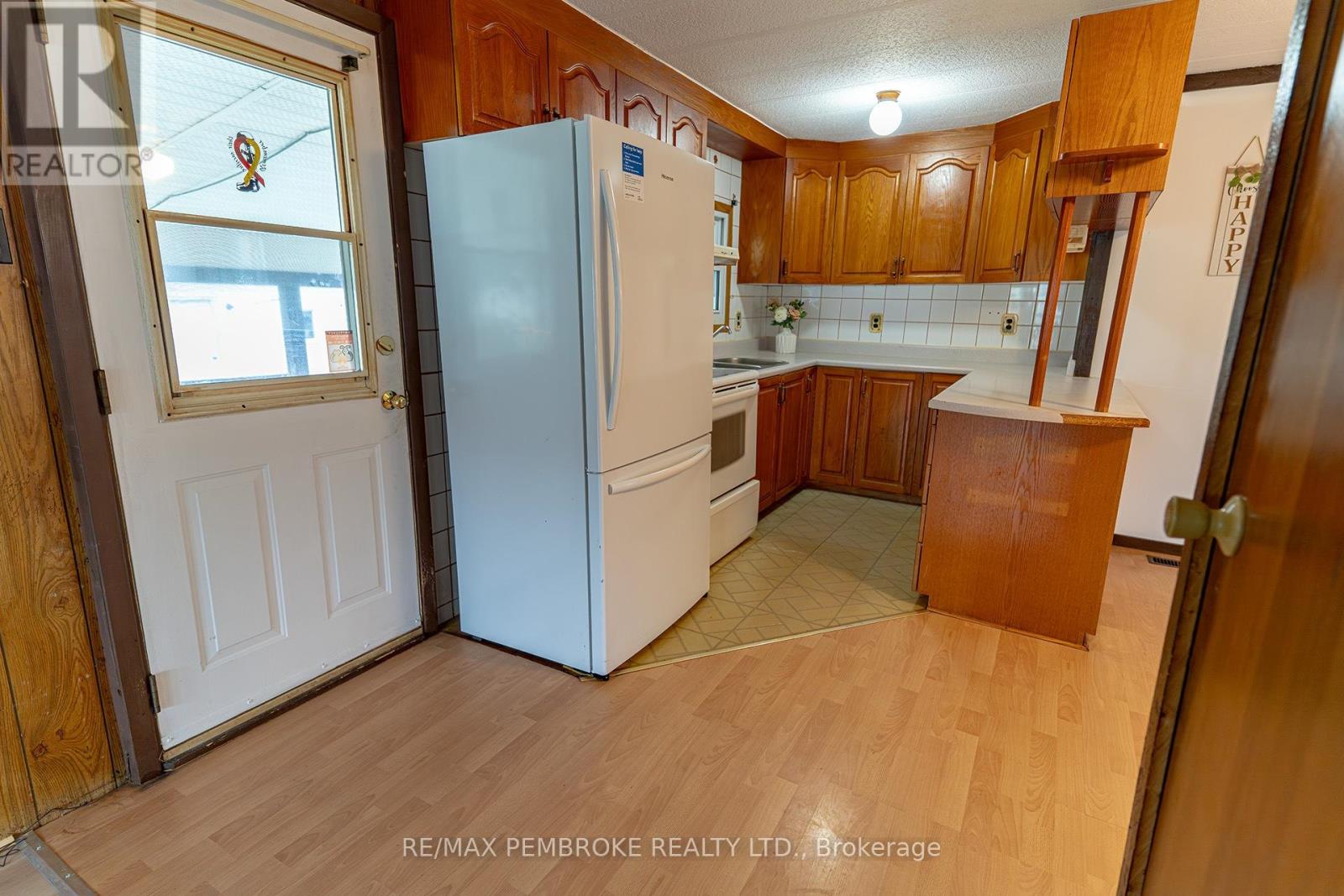 94 PINEHURST ESTATES - 12