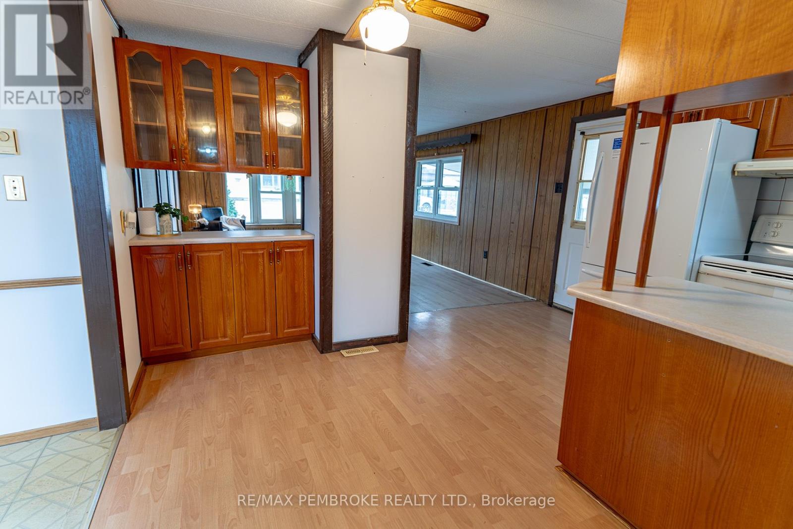 94 PINEHURST ESTATES - 15