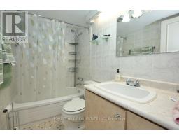 806 - 135 Antibes Drive, Toronto, ON M2R2Z1 Photo 6