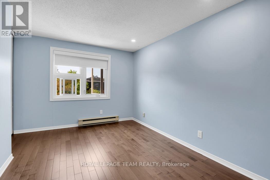 #202 2 TERRACE DRIVE - 21