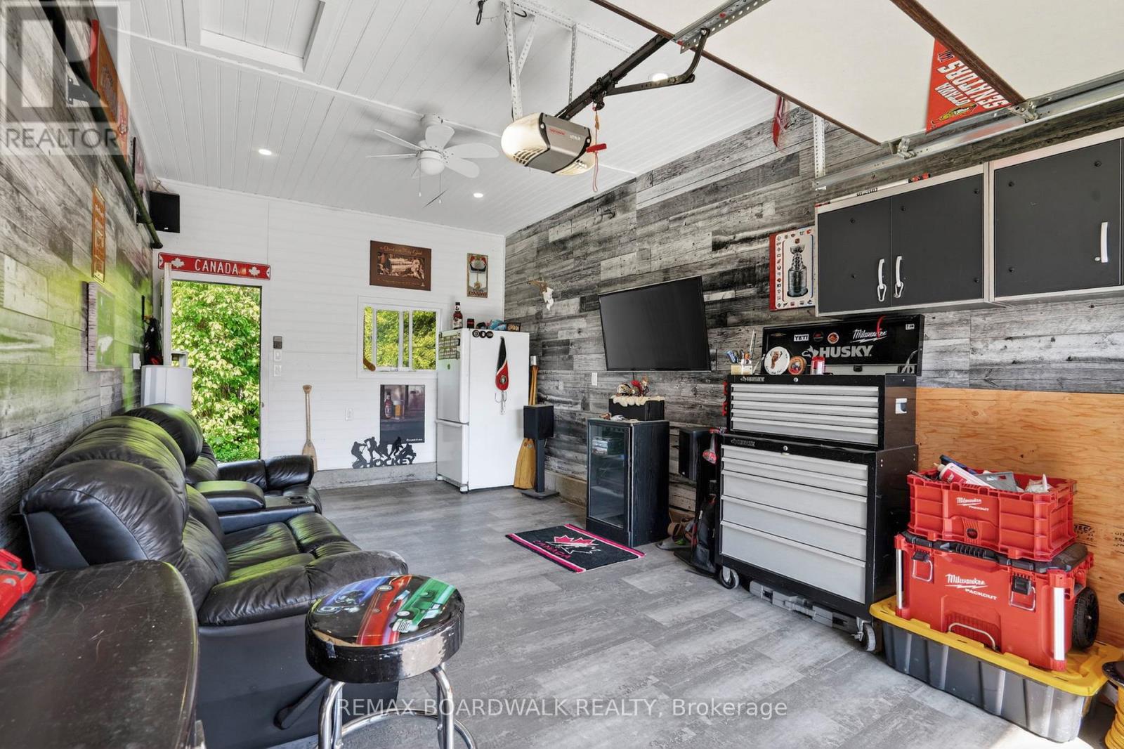 24 FORTUNE STREET - 22