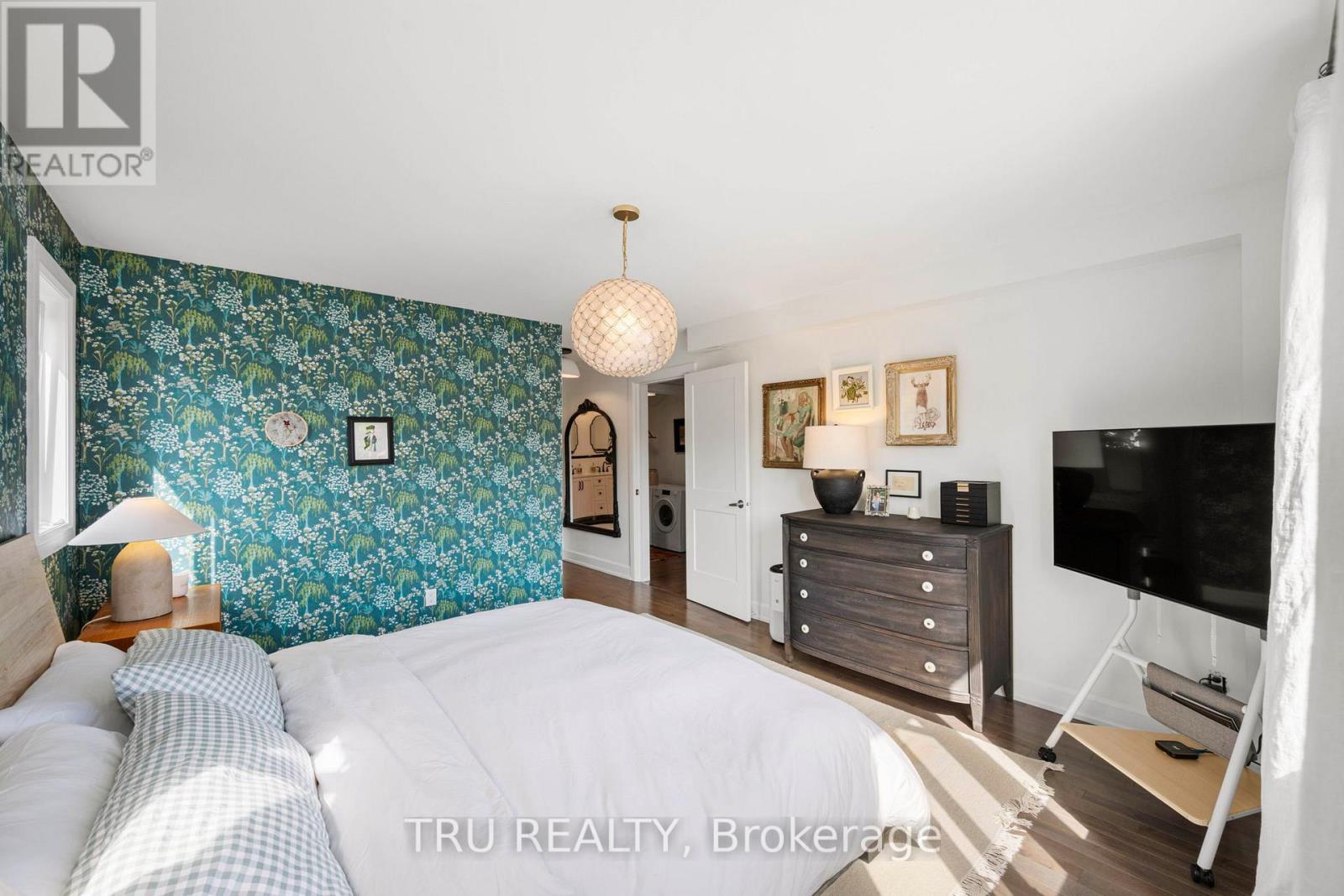 64 STEVENSON AVENUE - 22