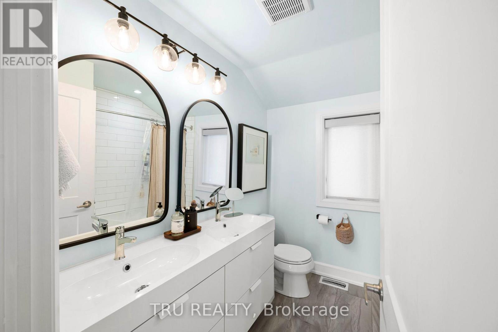 64 STEVENSON AVENUE - 34