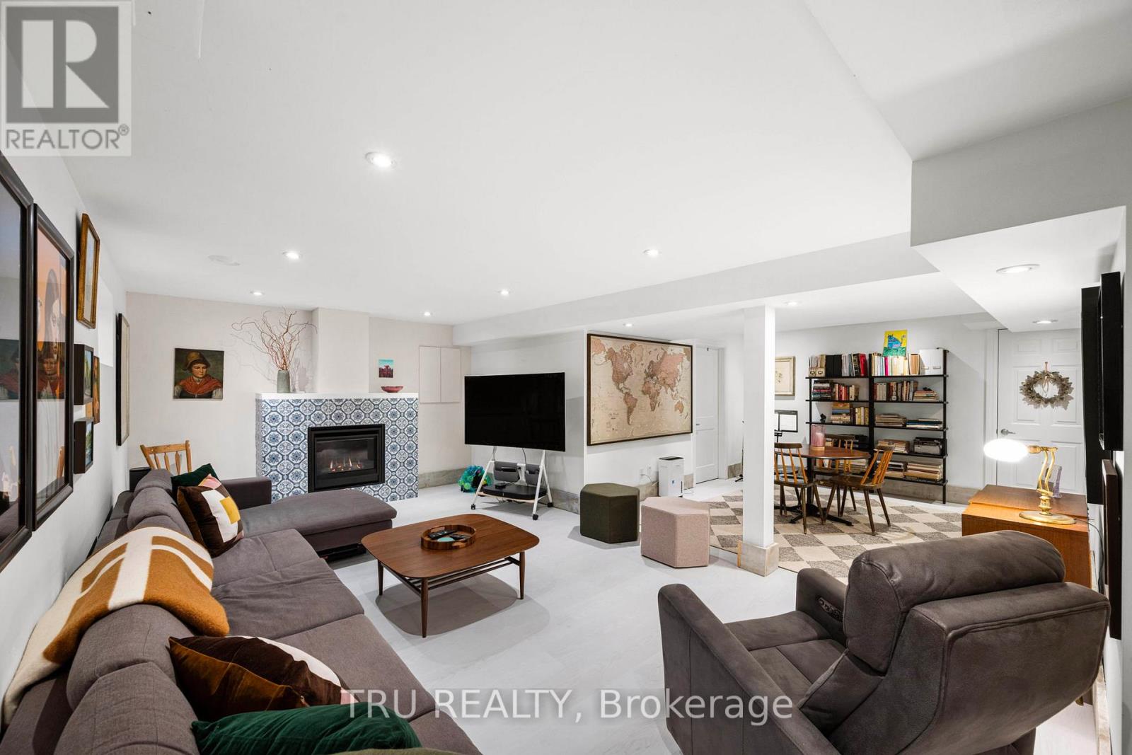 64 STEVENSON AVENUE - 42